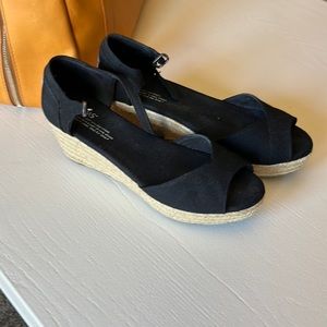 Toms, wedge sandals